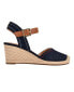 Фото #2 товара Women's Nilsa Classic Close Toe Wedge Sandal