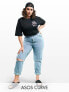 ASOS DESIGN Curve – Original – Mom-Jeans mit hohem Bund und Rissen in heller Waschung