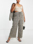 Фото #4 товара ASOS DESIGN Curve jersey slouch wide leg trouser in sage check