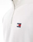 Фото #2 товара Tommy Jeans badge logo 1/4 zip sweatshirt in white