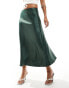 Фото #2 товара YAS satin midi skirt in deep green - DGREEN