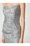 Payetli Mini Gece Elbisesi Straplez Metalik Yırtmaç Detaylı
