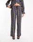 Vero Moda Tall satin trouser co-ord in geo print geometrisches Muster, S - EU 34 - фото #4