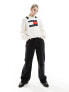 Фото #1 товара Tommy Jeans flag collar sweater in white