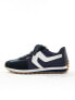 Фото #3 товара Levi's Stryder trainer in navy suede mix with logo
