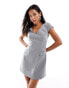 Forever New cap sleeve tailored mini dress in grey grau, 38 - фото #1