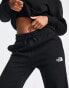 Фото #3 товара The North Face Essential oversized joggers in black Exclusive at ASOS