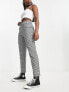 Фото #1 товара Hollister ultra high rise tapered trouser in black plaid