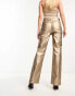 Фото #4 товара ASOS DESIGN slim straight jean in metallic gold