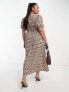 Фото #4 товара ASOS DESIGN Curve shirred waist midi tea dress with volume sleeve in ditsy print