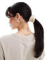 Фото #4 товара DesignB London plisse hair scrunchie in cream