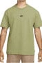 Фото #1 товара Sportswear Premium Essentials Short-Sleeve Erkek Yeşil Pamuklu T-shirt- rahat kalıp