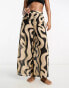 Фото #2 товара New Look marble print beach trousers in black pattern