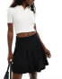 Фото #1 товара YAS pleated mini skirt in black - BLACK