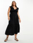 Фото #1 товара River Island Plus ruffle smock maxi dress in black