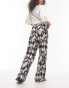 Фото #5 товара Topshop checkerboard crinkle plisse wide leg trouser in mono