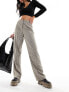 Фото #1 товара Vero Moda straight tailored trousers in brown check