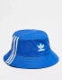 Фото #1 товара adidas Originals bucket hat in blue