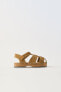 Фото #1 товара Кожаные сандалии с ремешками ZARA