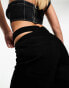 Фото #4 товара ASOS DESIGN mid rise straight jean with cut out waistband in washed black