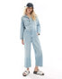 Фото #2 товара Levi's Iconic overall jumpsuit in light blue denim wash