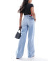 Tommy Jeans Claire high rise wide leg jeans in mid wash Голубой, W27 L30 - фото #1