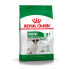 Fodder Royal Canin Mini Adult 8+ Adult Corn 2 Kg