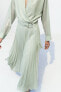 Фото #2 товара Платье из блестящей ткани с плиссировкой ZARA