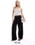 Vero Moda Petite wide leg dad trousers in black Черный, XS - EU 34 - фото #1