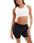 Фото #1 товара New Balance Athletics medium support sleek sports bra in white