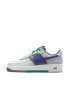 Nike Air Force 1 '07 trainers in white and dark green