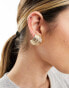 Фото #2 товара ASOS DESIGN stud earrings with vintage look curved ridged detail in gold tone