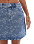 Vero Moda Petite denim a-line mini skirt in embroidered floral print Цветочный принт, 2XS - EU 32 - фото #5