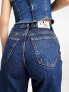 Фото #5 товара Calvin Klein Jeans mom jeans in mid wash