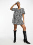 Фото #1 товара New Look puff sleeve tie back mini smock dress in zebra print