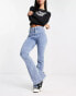 Фото #4 товара Urban Revivo bootcut flare denim jeans with graphic detailing in blue