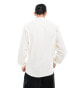 Фото #4 товара HUGO Red daposo long sleeve relaxed fit t-shirt in off white with chest logo print