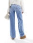 Фото #4 товара ASOS DESIGN comfort wide leg dad jean in mid blue