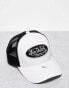 Фото #1 товара Von Dutch boston trucker cap in white and black