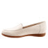 Фото #4 товара Trotters Deanna T2055-126 Womens Beige Wide Leather Loafer Flats Shoes