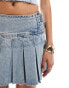 Фото #5 товара Pull&Bear belt detail pleated denim mini skirt co-ord in mid blue