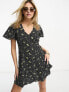 Фото #7 товара New Look lemon print tie back mini dress in black