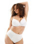 Фото #2 товара Ivory Rose Curve plain t-shirt bra in white