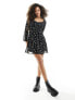 Hollister floral long sleeve dress in black with sweetheart neckline Цветочный принт, 2XS - фото #3