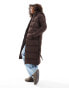 Threadbare maxi belted puffer coat in brown Коричневый, 38 - фото #1