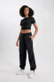 Фото #30 товара Спортивные брюки Defacto модель B6367ax23wn oversized для женщин