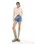 Weekday Rowe high waisted denim mom short in 90's blue 90-е синие, W30 - фото #10