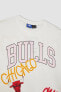 DeFactoFit NBA Chicago Bulls Boxy Fit Bisiklet Yaka Kısa Kollu Tişört B9886AX24SM