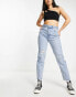 Фото #1 товара Pull&Bear ripped mom jeans in light blue