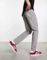 Фото #4 товара Jack & Jones Intelligence Chris loose fit jeans in light grey with abrasions